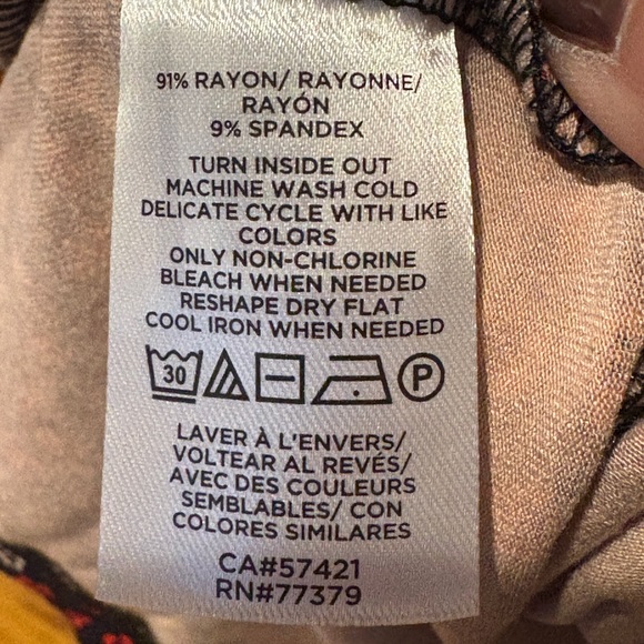 Ann Taylor Factory Floral 3/4 Sleeve Top - Picture 7 of 9